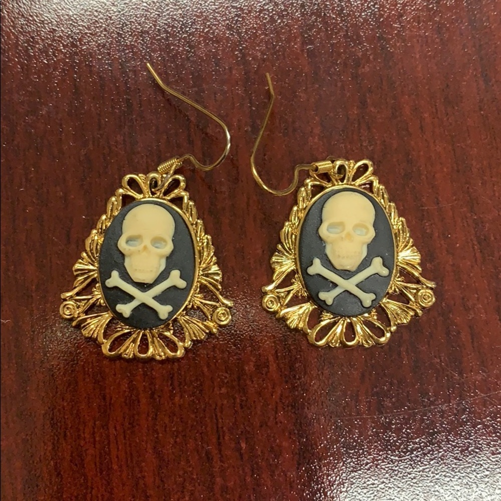 Vintage inspired skull cameo earrings